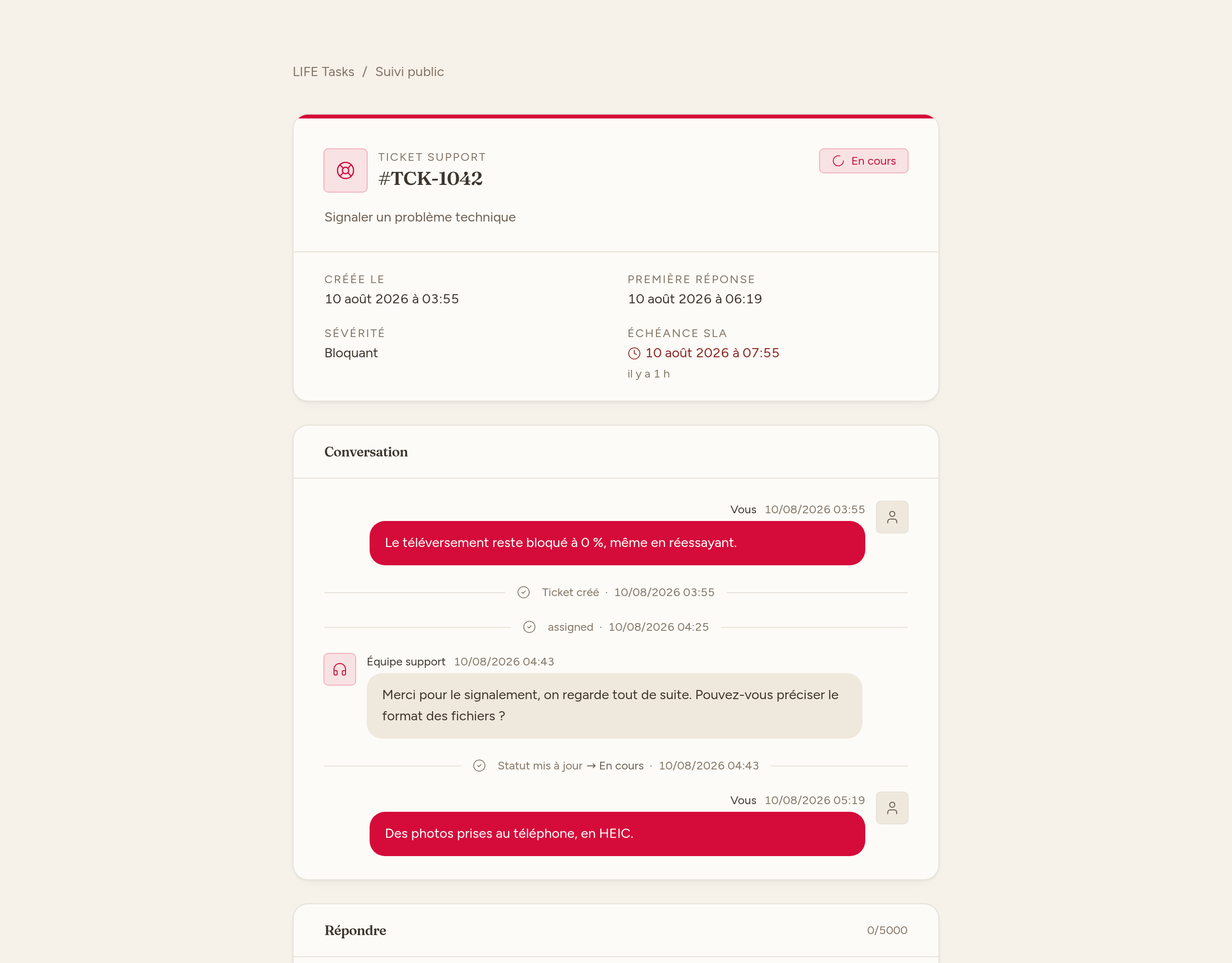 Page de suivi public : état, délais et conversation avec l'équipe