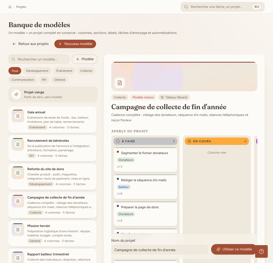 Banque de modèles : galerie à gauche, détail du modèle sélectionné à droite